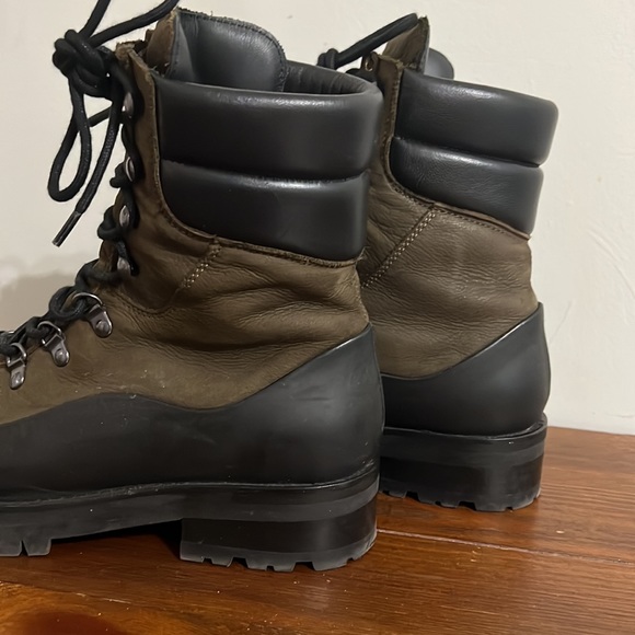 BELSTAFF Mountain Lace Up Boots - Picture 5 of 10